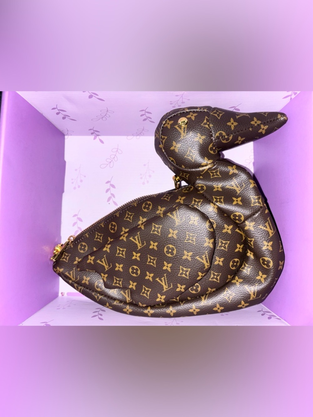 Adorable Mini Duck Bag - Worn only a few times during the Spring of this year